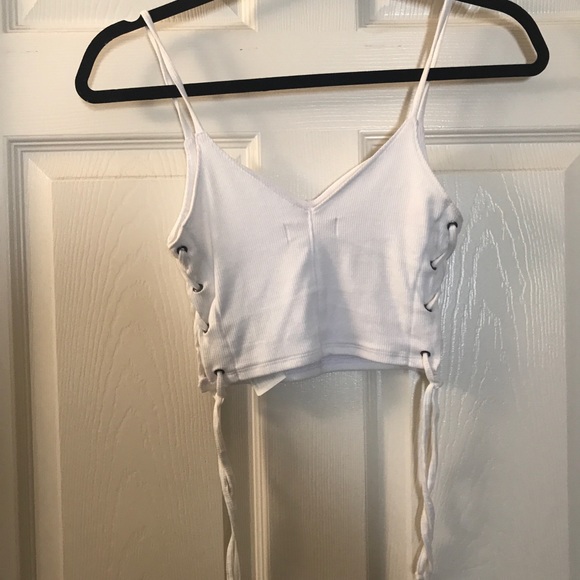 Lace Up White Crop Top Tank - Picture 3 of 4